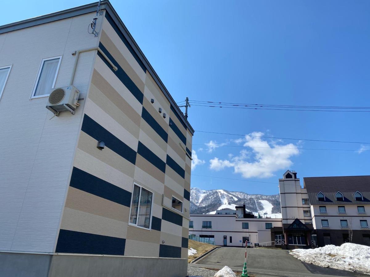Aoi Apartment Furano Exterior photo